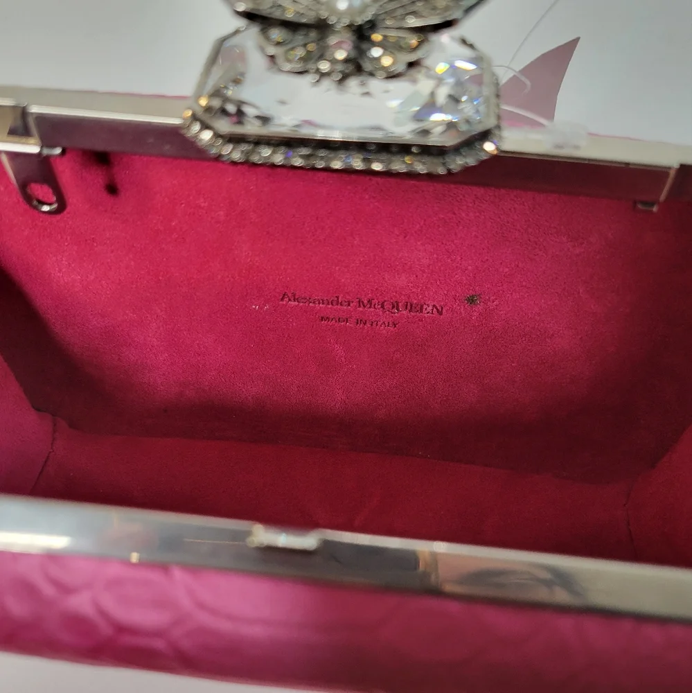 Alexander McQueen butterfly clutch pink NEW IN BOX with tags satin python stamp - Picture 4 of 7